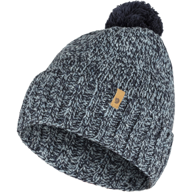 Outdoor Travel Övik Pom Hat for Outdoor Wear and Everyday Accessory Use